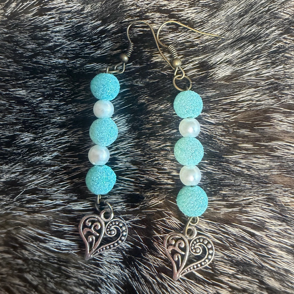 Elegant Blue Heart Dangle Earrings